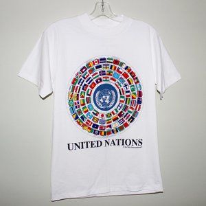 3/$88❤️new unworn vintage 90s UNITED NATIONS big logo t-shirt Le Pays USA